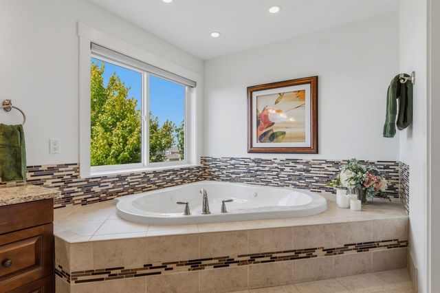 9617 N Claire Ct, Spokane, WA 99208