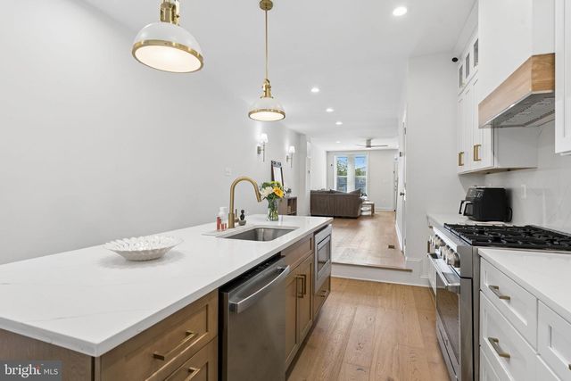 1353 HULL ST, Baltimore, MD 21230