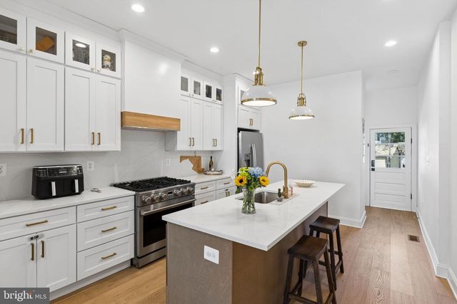 1353 HULL ST, Baltimore, MD 21230