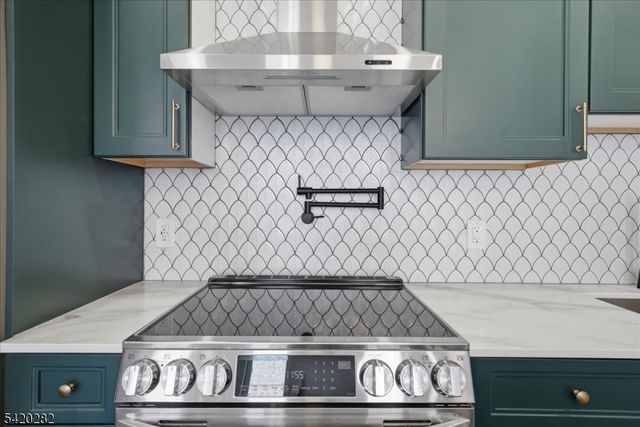 21 Lincoln Park 302, Newark City, NJ 07102