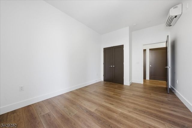 21 Lincoln Park 302, Newark City, NJ 07102