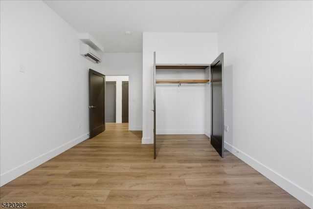 21 Lincoln Park 302, Newark City, NJ 07102