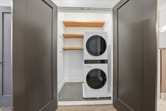 21 Lincoln Park 302, Newark City, NJ 07102