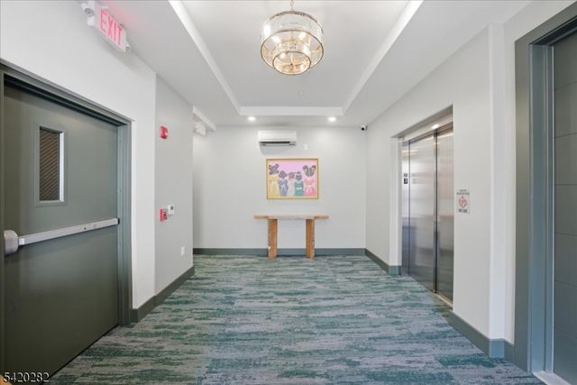 21 Lincoln Park 302, Newark City, NJ 07102