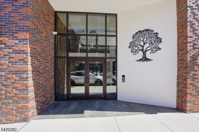 21 Lincoln Park 302, Newark City, NJ 07102