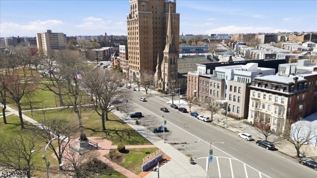 21 Lincoln Park 302, Newark City, NJ 07102