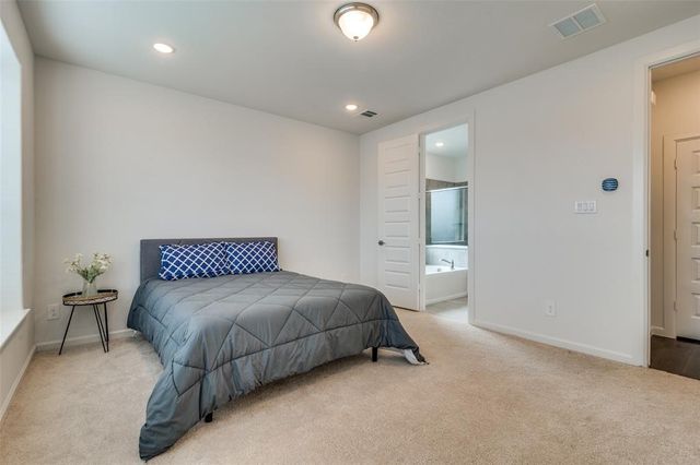 2050 Clearwater Way, Royse City, TX 75189