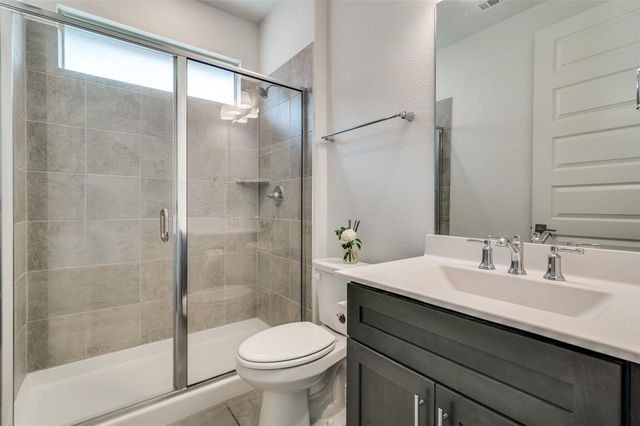 2050 Clearwater Way, Royse City, TX 75189