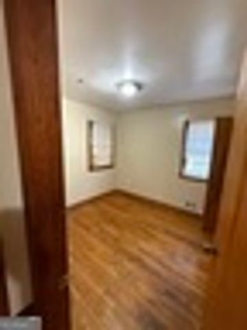 6842 E Sherwood Drive, Riverdale, GA 30274