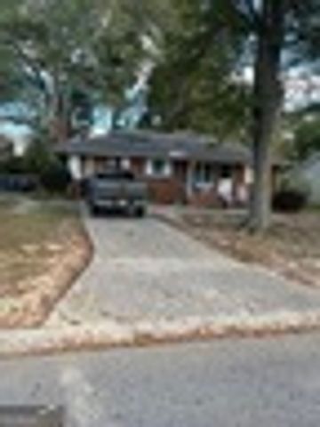 6842 E Sherwood Drive, Riverdale, GA 30274