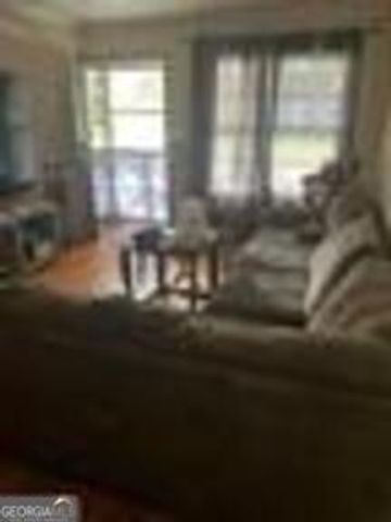 6842 E Sherwood Drive, Riverdale, GA 30274