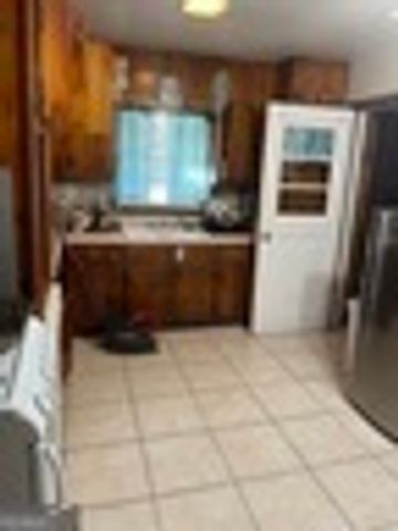 6842 E Sherwood Drive, Riverdale, GA 30274