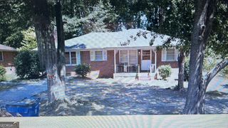 6842 E Sherwood Drive, Riverdale, GA 30274