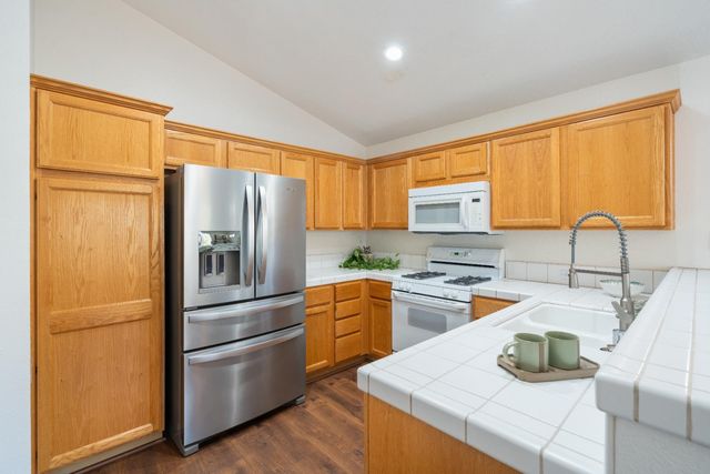 5244 Sugar Pine Loop, Roseville, CA 95747