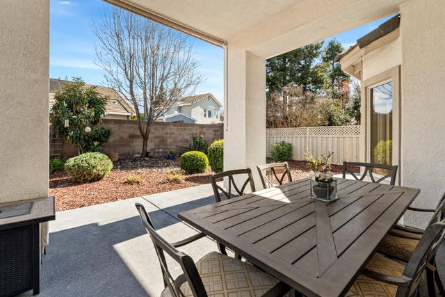 5244 Sugar Pine Loop, Roseville, CA 95747