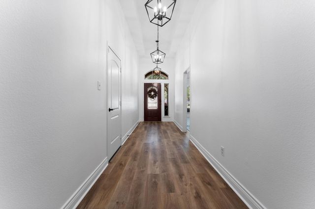 239 Forest Peak Way, Montgomery, TX 77316