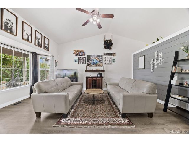 9632 Bramwood St, Longmont, CO 80504