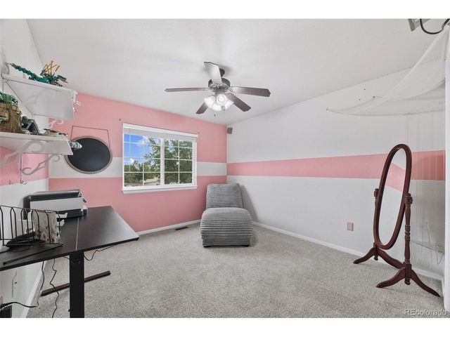 9632 Bramwood St, Longmont, CO 80504