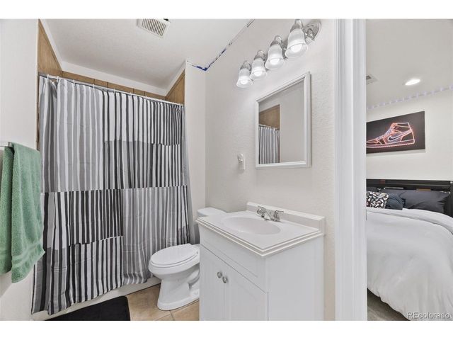 9632 Bramwood St, Longmont, CO 80504