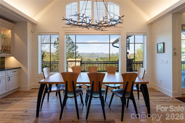 9 Dianthus Drive, Asheville, NC 28803