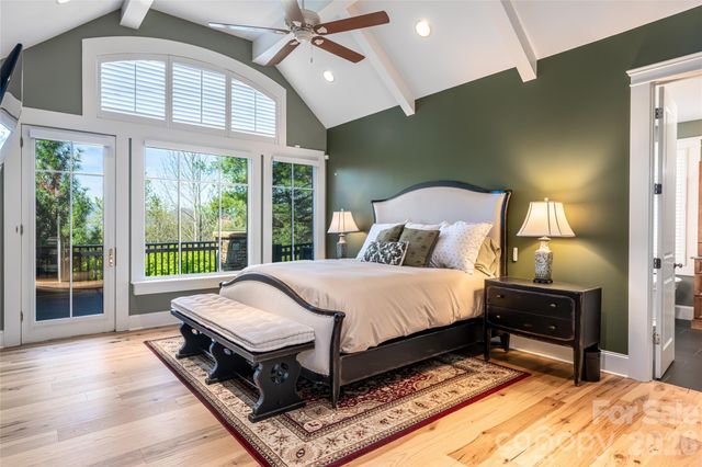 9 Dianthus Drive, Asheville, NC 28803