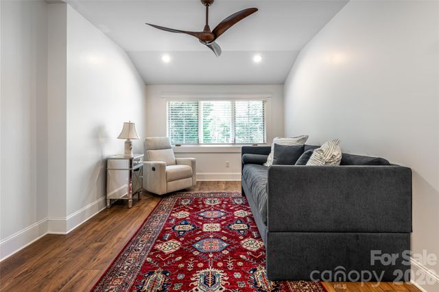 9 Dianthus Drive, Asheville, NC 28803
