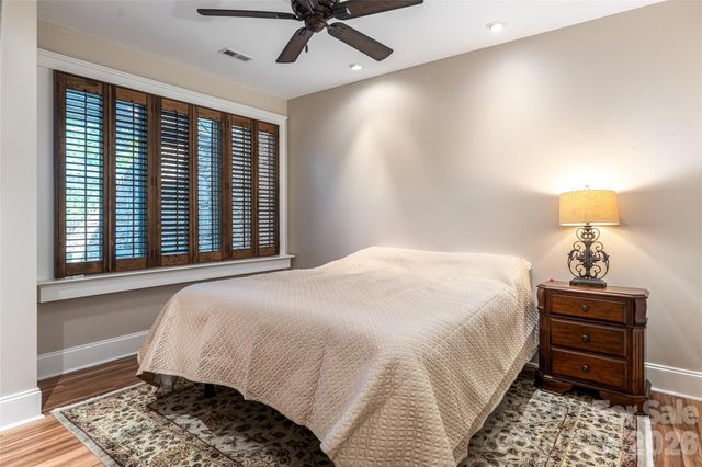 9 Dianthus Drive, Asheville, NC 28803