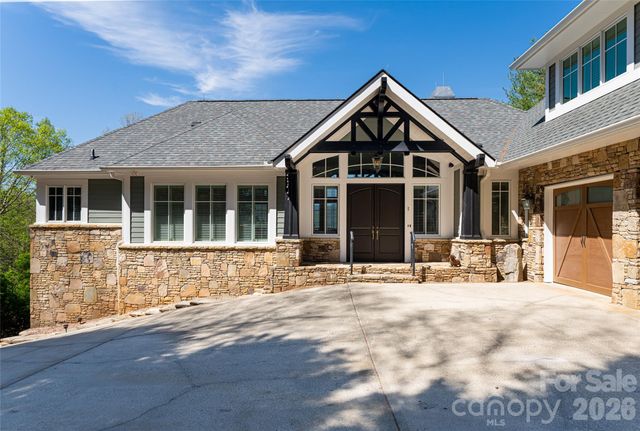 9 Dianthus Drive, Asheville, NC 28803