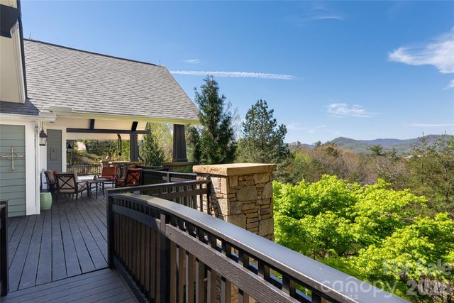 9 Dianthus Drive, Asheville, NC 28803
