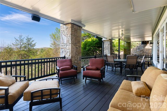 9 Dianthus Drive, Asheville, NC 28803