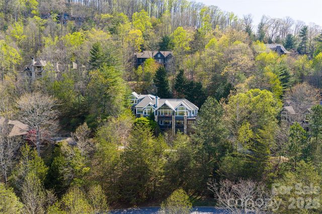 9 Dianthus Drive, Asheville, NC 28803