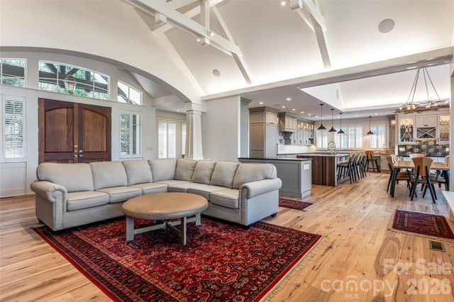 9 Dianthus Drive, Asheville, NC 28803