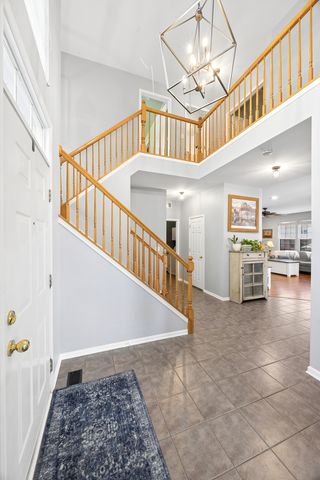 1562 Glenside Drive, Bolingbrook, IL 60490
