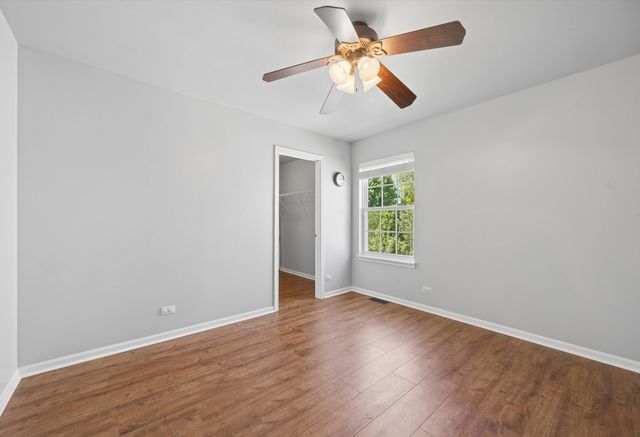 1562 Glenside Drive, Bolingbrook, IL 60490