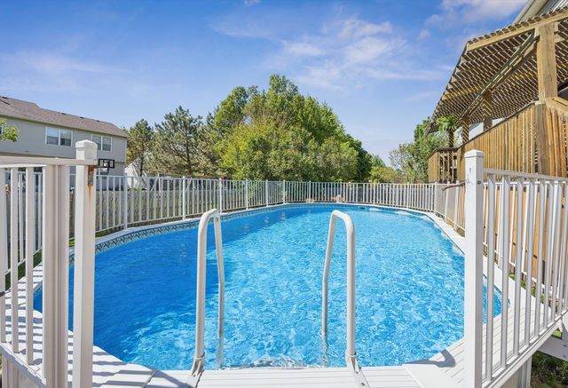 1562 Glenside Drive, Bolingbrook, IL 60490