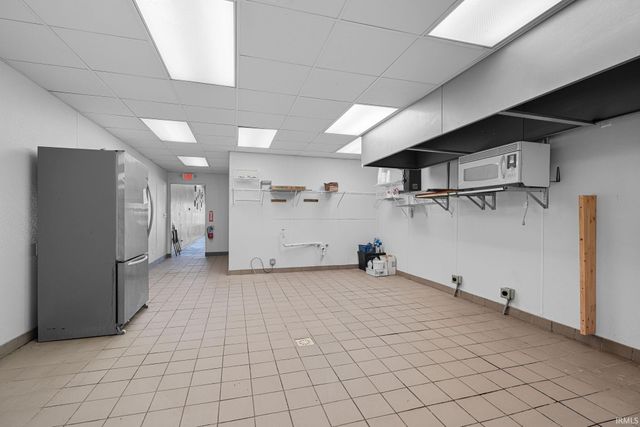 105 N McCreary Street, Fort Branch, IN 47648