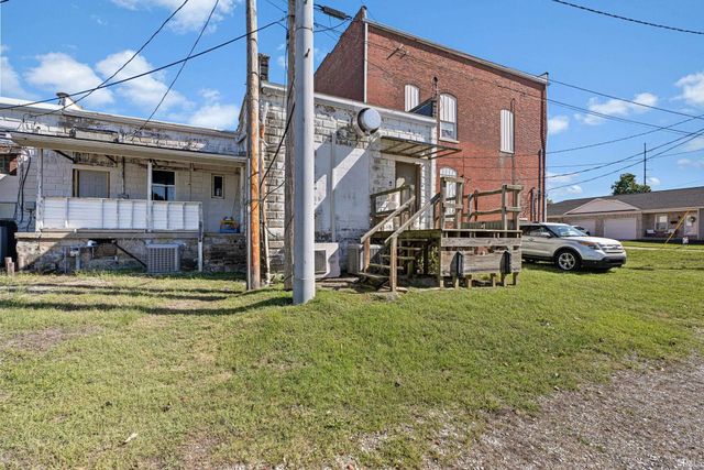 105 N McCreary Street, Fort Branch, IN 47648
