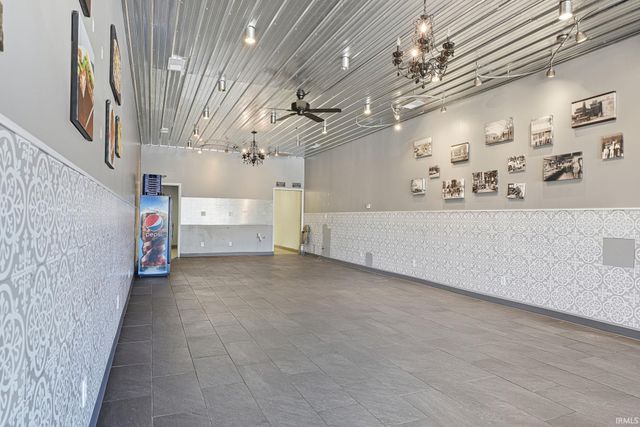 105 N McCreary Street, Fort Branch, IN 47648