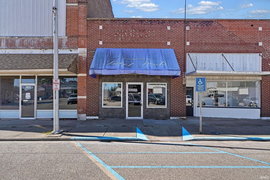105 N McCreary Street, Fort Branch, IN 47648
