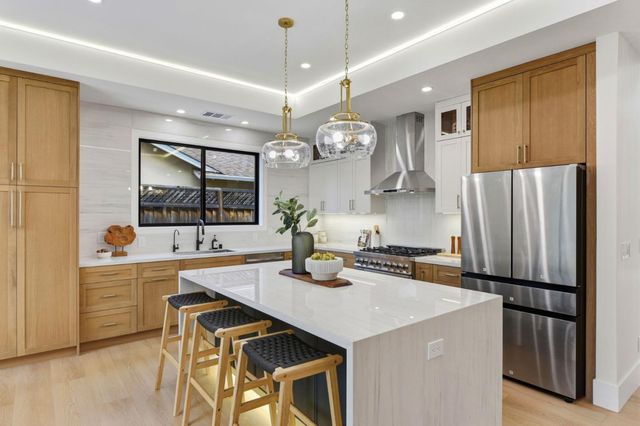 150 Gilbert Avenue, Santa Clara, CA 95051