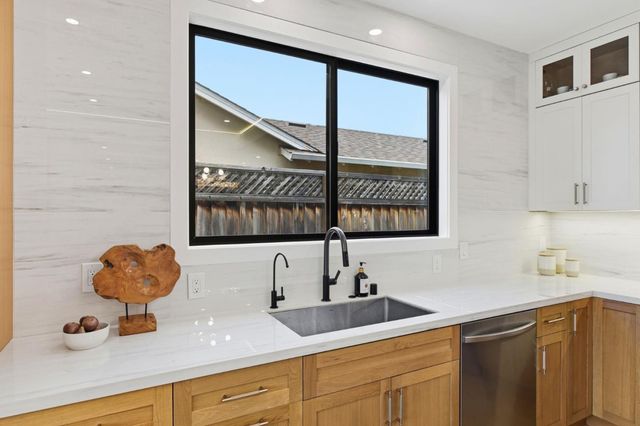 150 Gilbert Avenue, Santa Clara, CA 95051