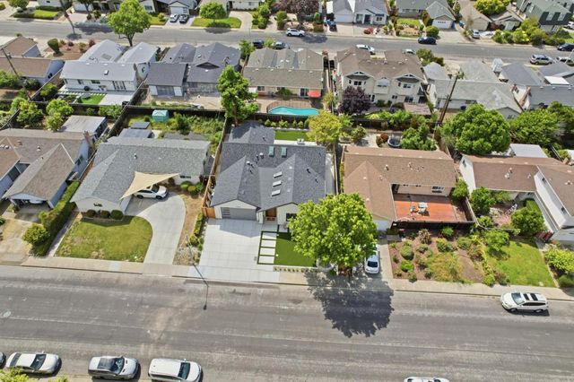 150 Gilbert Avenue, Santa Clara, CA 95051