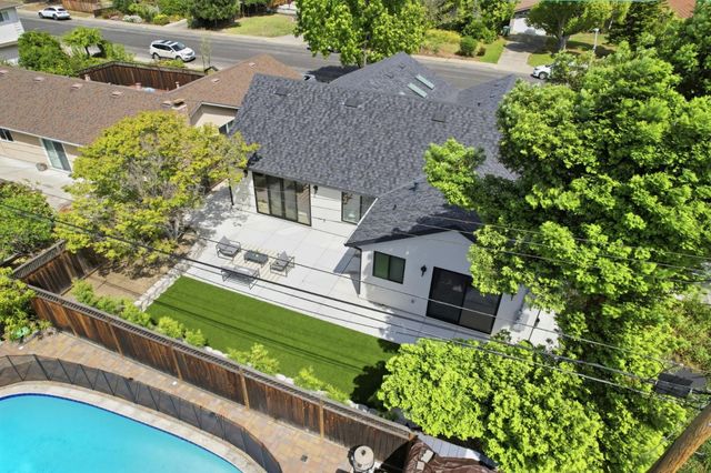 150 Gilbert Avenue, Santa Clara, CA 95051