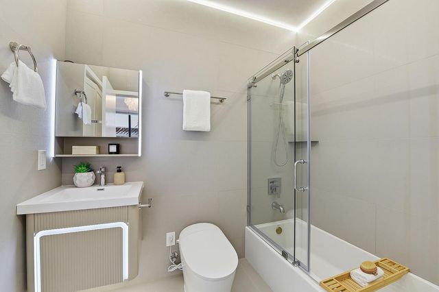 150 Gilbert Avenue, Santa Clara, CA 95051