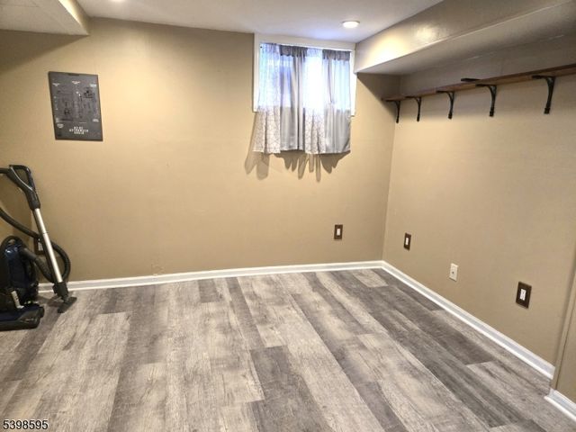 22 Lloyd Ave, Stanhope Boro, NJ 07874