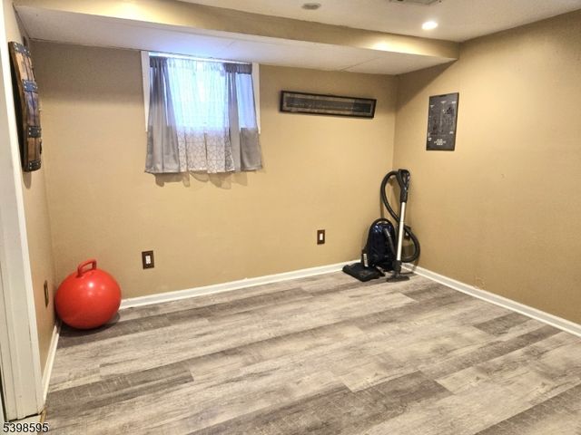 22 Lloyd Ave, Stanhope Boro, NJ 07874