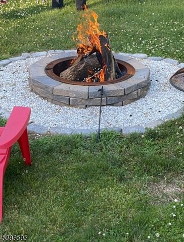 22 Lloyd Ave, Stanhope Boro, NJ 07874