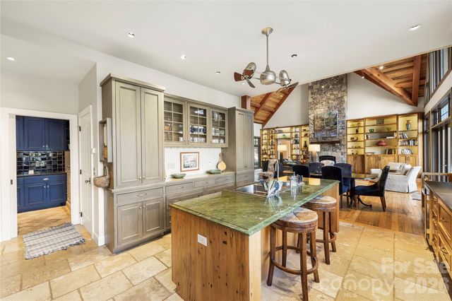 2186 Long Rifle Ridge Road, Nebo, NC 28761