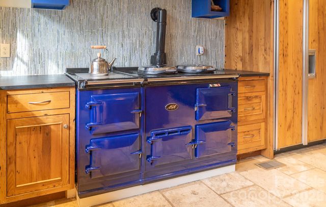 2186 Long Rifle Ridge Road, Nebo, NC 28761