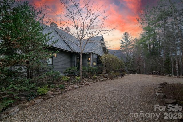 2186 Long Rifle Ridge Road, Nebo, NC 28761